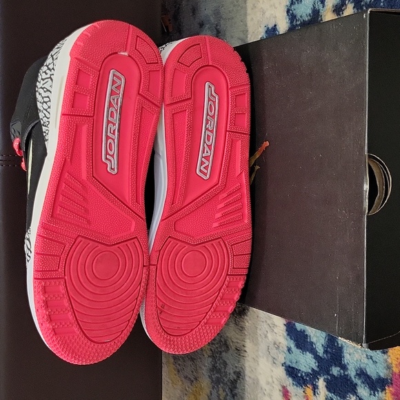 Jordan Spizike PS 'Black Red Orbit' kids 13k - Picture 5 of 5